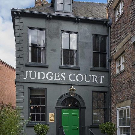 Judges Court Hotel York Luaran gambar